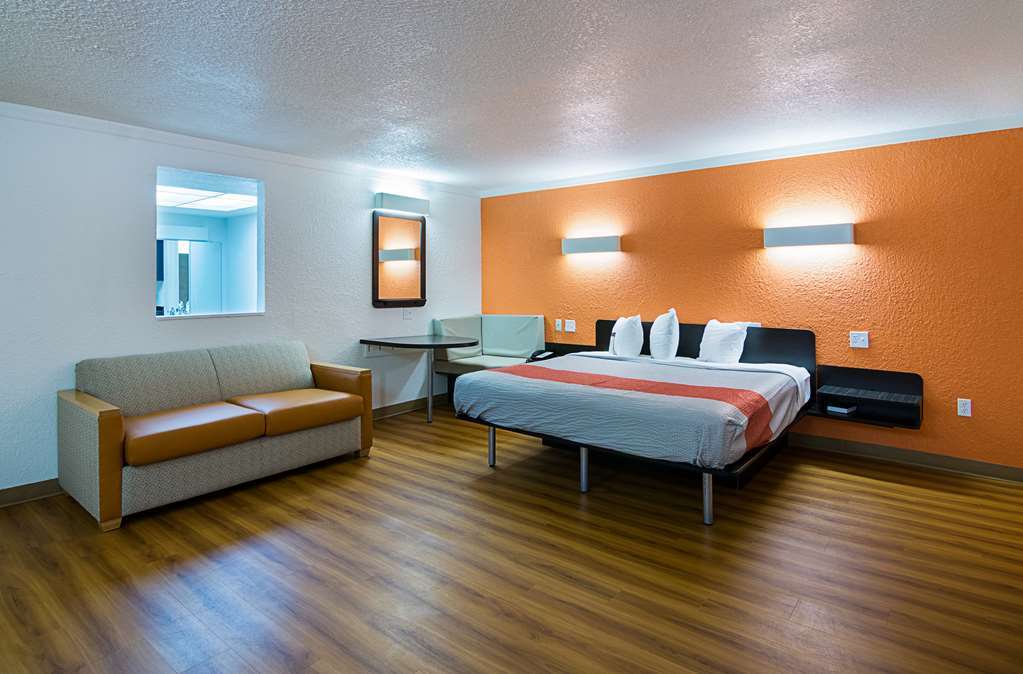 Motel 6-Tampa, Fl - Fairgrounds Room photo