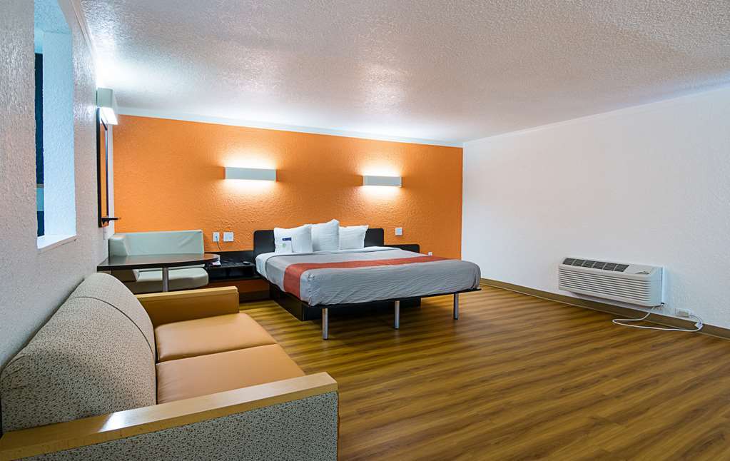 Motel 6-Tampa, Fl - Fairgrounds Room photo